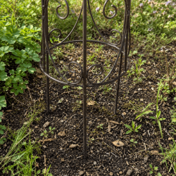 Obélisque tuteur de jardin en métal à volutes – 3 tailles
