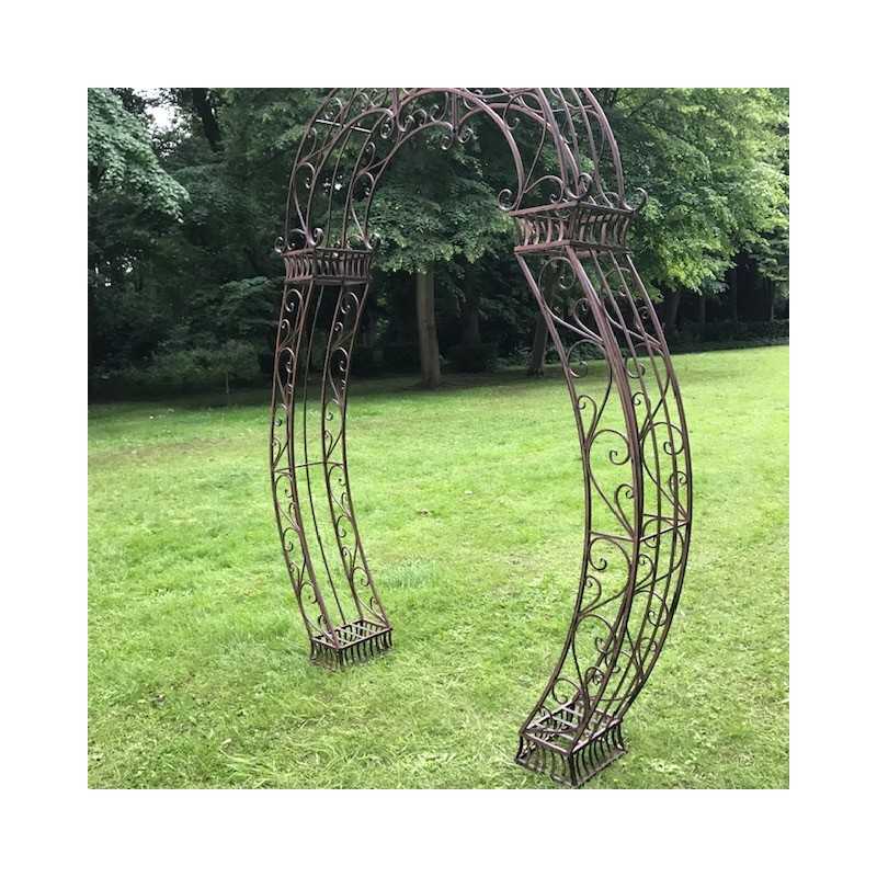 Rankbogen mit Rosen, Seitenansicht