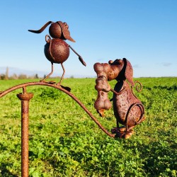 Dekorativer Gartenstecker, Eisenschaukel mit Hundemotiven