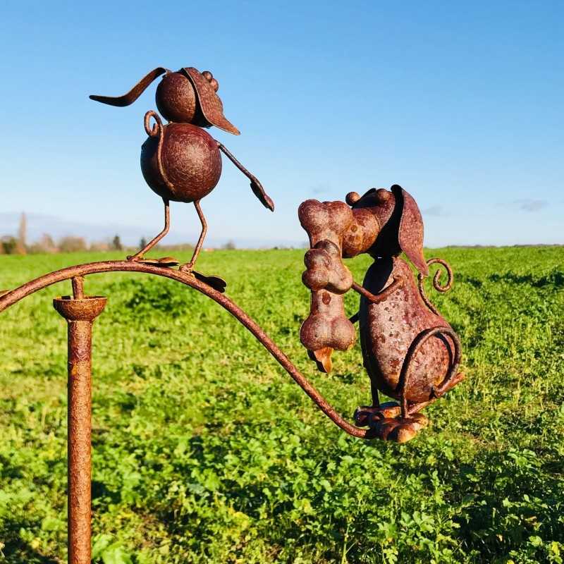 Dekorativer Gartenstecker, Eisenschaukel mit Hundemotiven