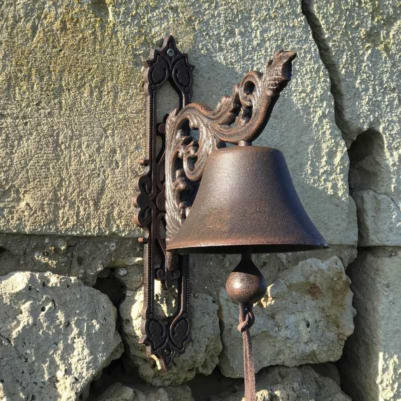 Große Gusseisen-Glocke für die Tür H 34 cm mit Arabesken-Motiv