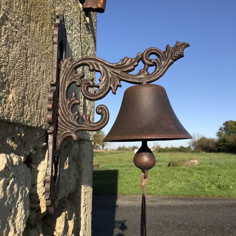 Große Gusseisen-Glocke für die Tür H 34 cm mit Arabesken-Motiv