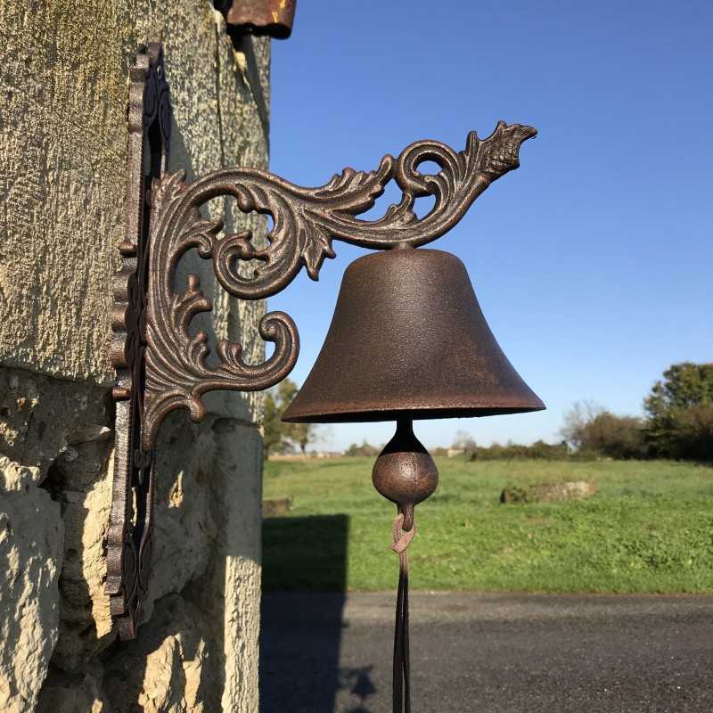 Große Gusseisen-Glocke für die Tür H 34 cm mit Arabesken-Motiv
