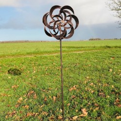 Gesamtansicht des 210 cm hohen Gartenwindrads Mongenan