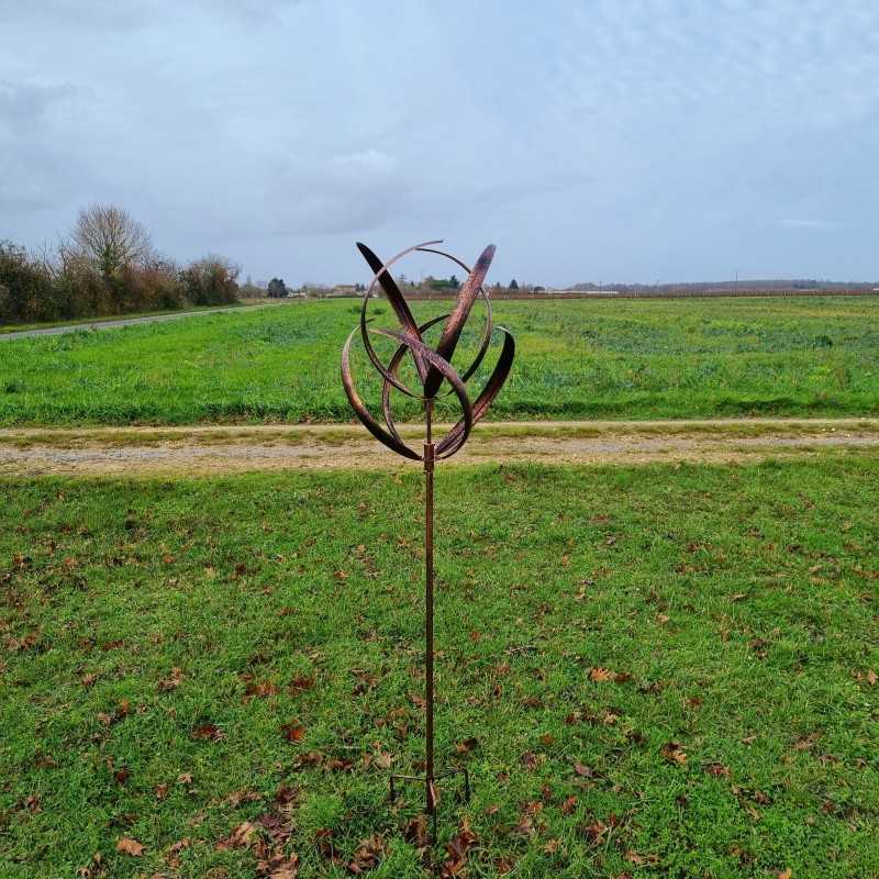 Dekorative Gartenwindmühle aus gebürstetem kupferfarbenem Eisen, Windmühle für den Garten CHAMBORD, Gesamtansicht