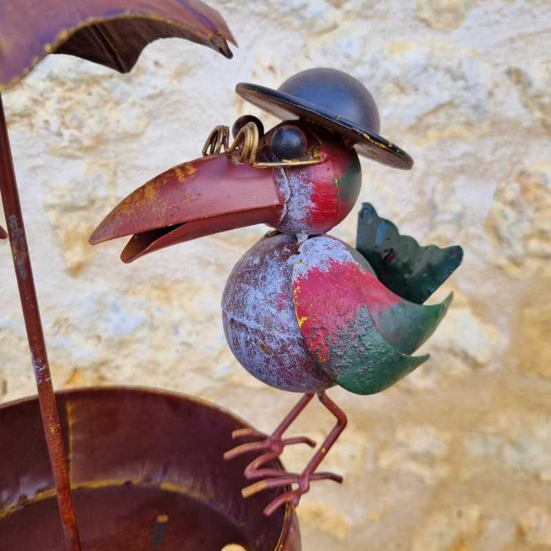 Futtersäule für Vogelsamen auf Metallspieß 22,5x29x107cm bunte Krähen Gartendekoration aus Metall Ansicht der Krähe