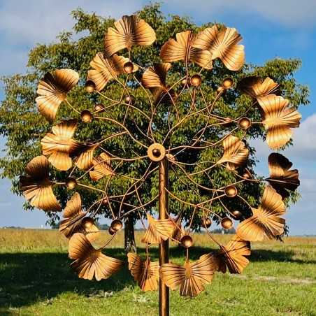 Gartenwindrad Falloux aus Metall mit Ginkgoblättern – 210 cm