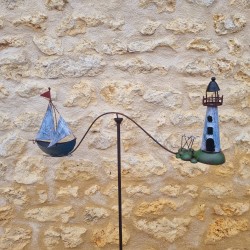 Balancier Leuchtturm und Boot