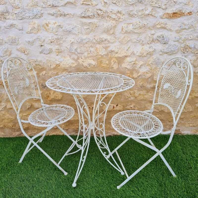 Gartenmöbel aus Schmiedeeisen, 2 Plätze, klappbares Bistro, weiß patiniert, Frontalansicht