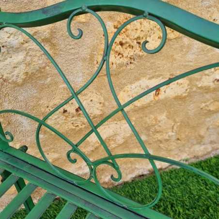 Gartenbank Dagobert in antikgrün, Detailansicht der Armlehne
