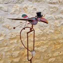 Balancier en fer oiseau coloré grandes ailes bouge avec le vent 44,90 € LEZARD DU JARDIN