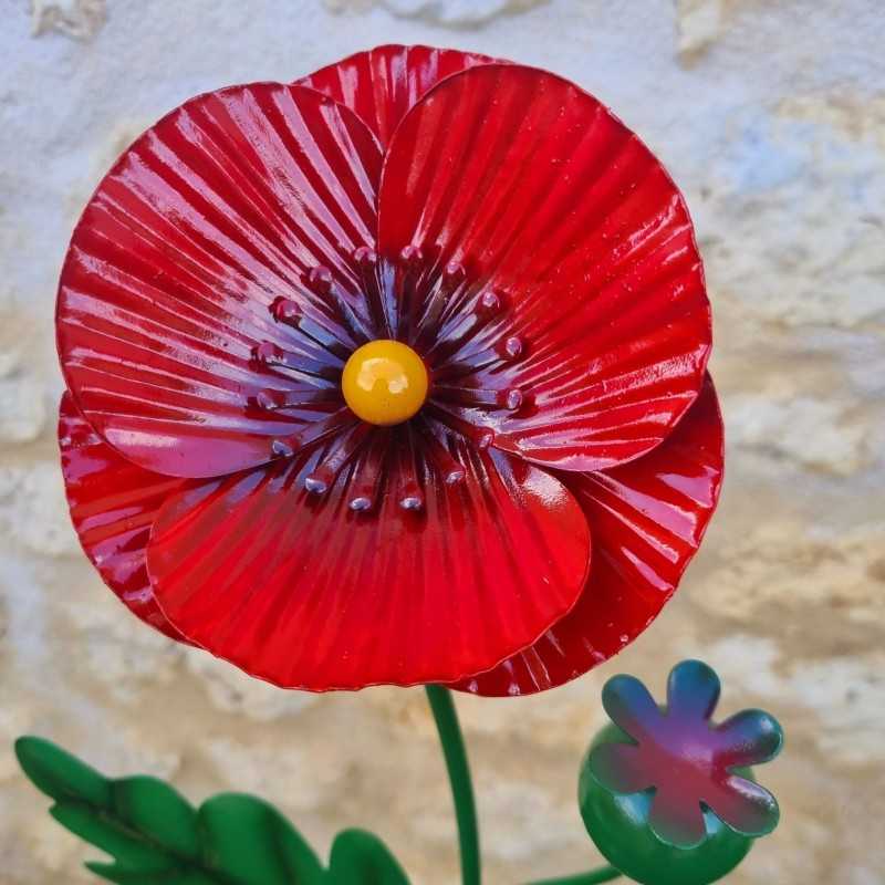 Mohn aus Eisen mit Blättern