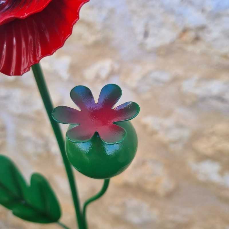 Mohn aus Eisen mit Blättern
