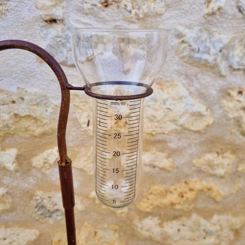 Metall-Gartendeko Regenmesser mit Boots-Motiv, Höhe 134 cm, Ansicht des Trichters