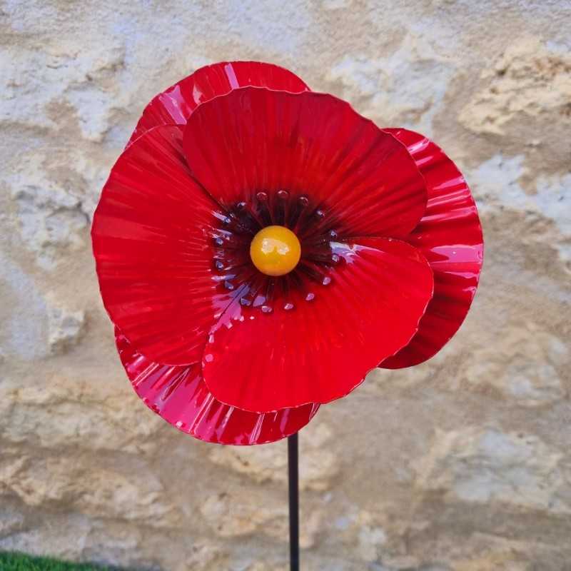 Mohn aus Eisen auf Stab