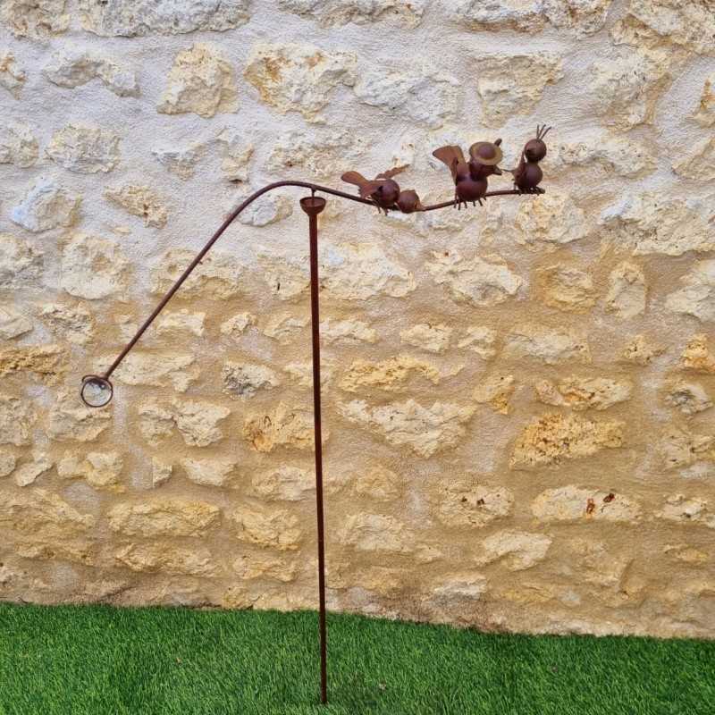Gartenmobilé auf Stab mit 3 Vögeln 126x71 aus Metall, Gesamtansicht