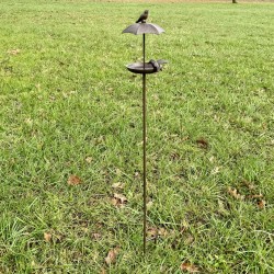 Hohe Vogelfutterstelle auf Gartenstab – 114 cm