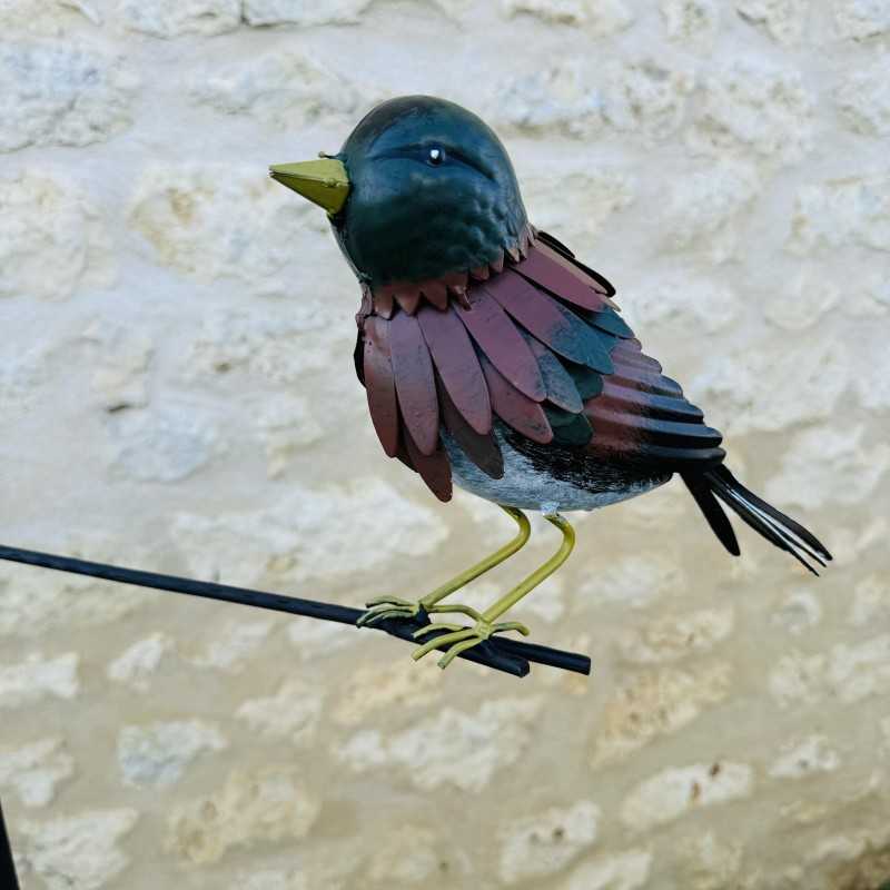Buntes Gartenmobilé mit Vogel aus Metall H133 Nahaufnahme