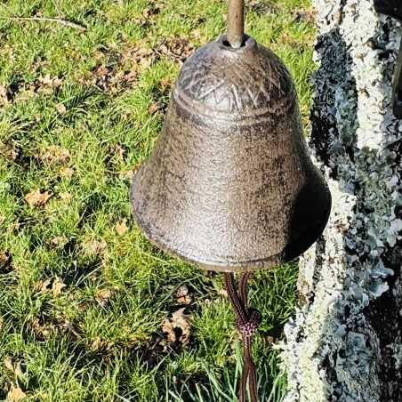Wandglocke aus Gusseisen mit schwarzer Katze, Detailansicht der Glocke