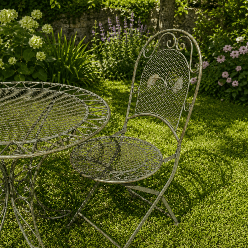 Romantisches Bistro-Set für 2 Personen im Garten