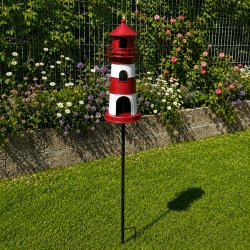 Dekorativer Leuchtturm aus Metall im Garten