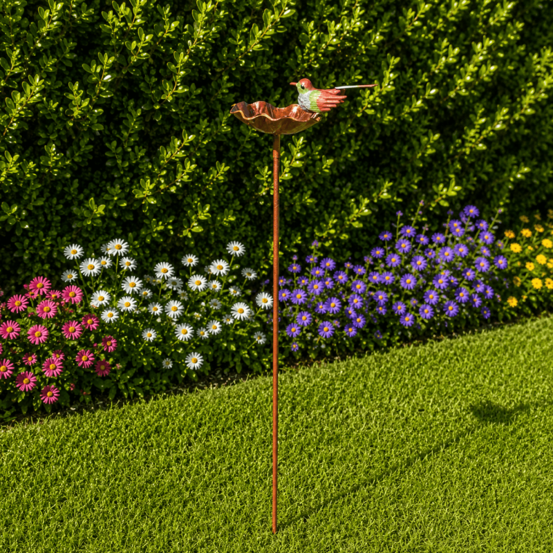 Vogelbad auf Erdspieß mit Kolibri für den Garten