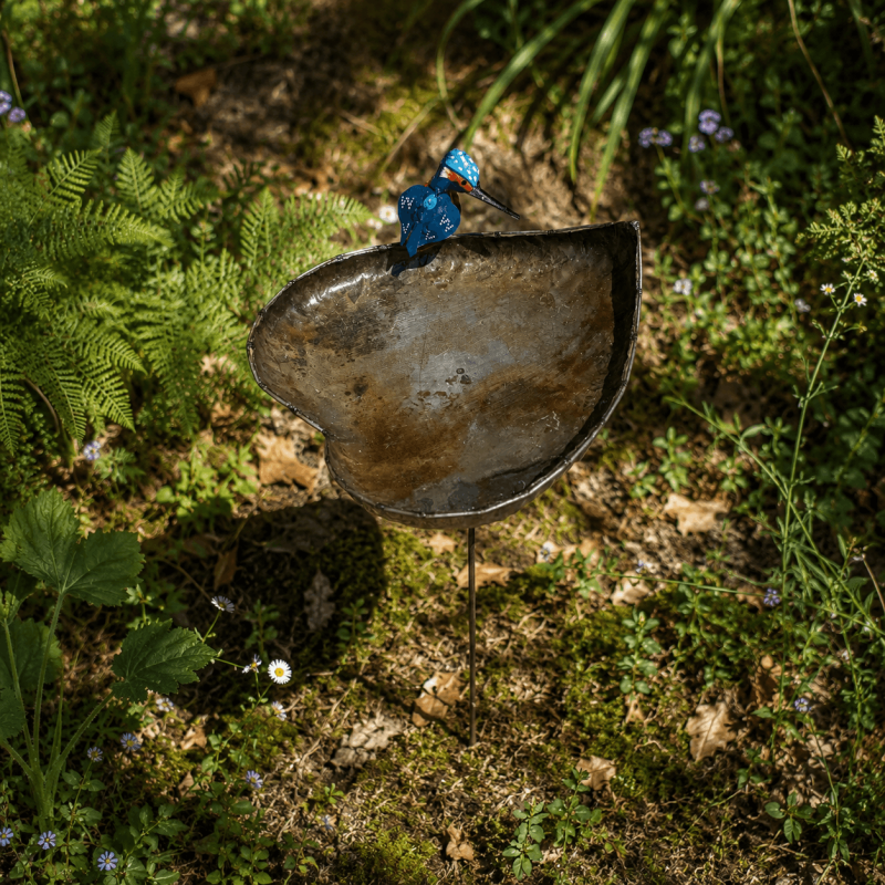 Futterstelle für Gartenvögel