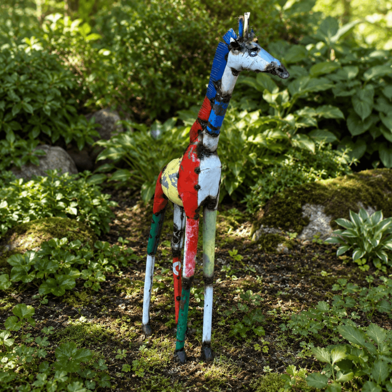 Gartenfigur Giraffe aus recyceltem Metall – bunt, H 115 cm