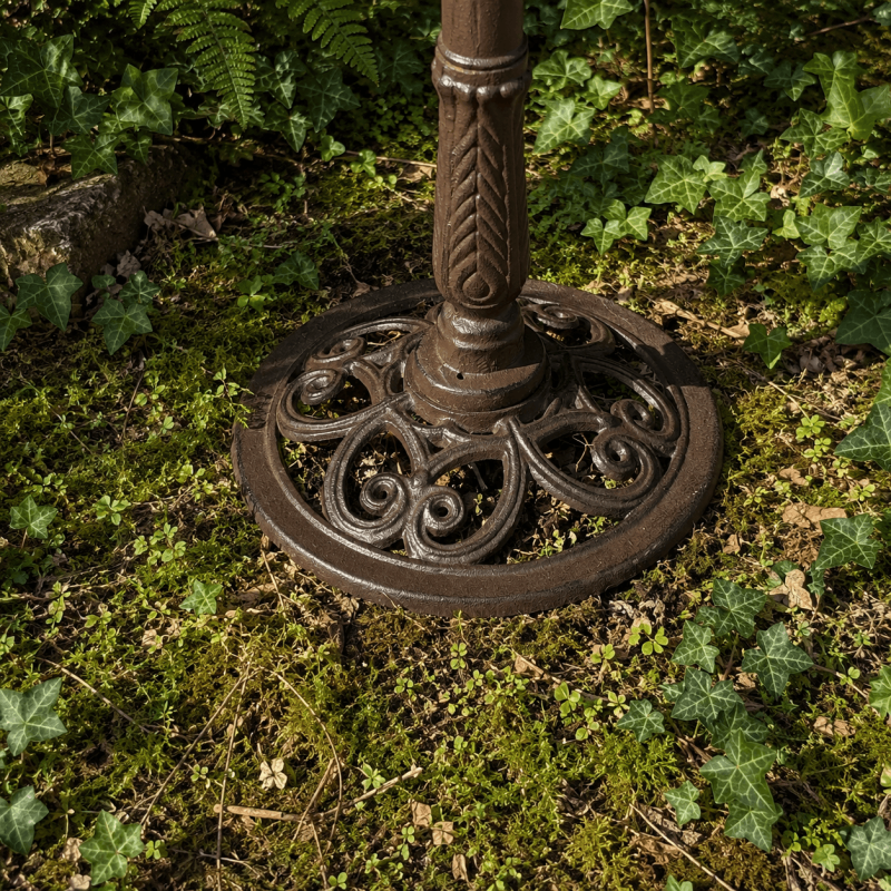 Vogelbad aus Gusseisen mit Ginkgoblatt – Ø 48 cm